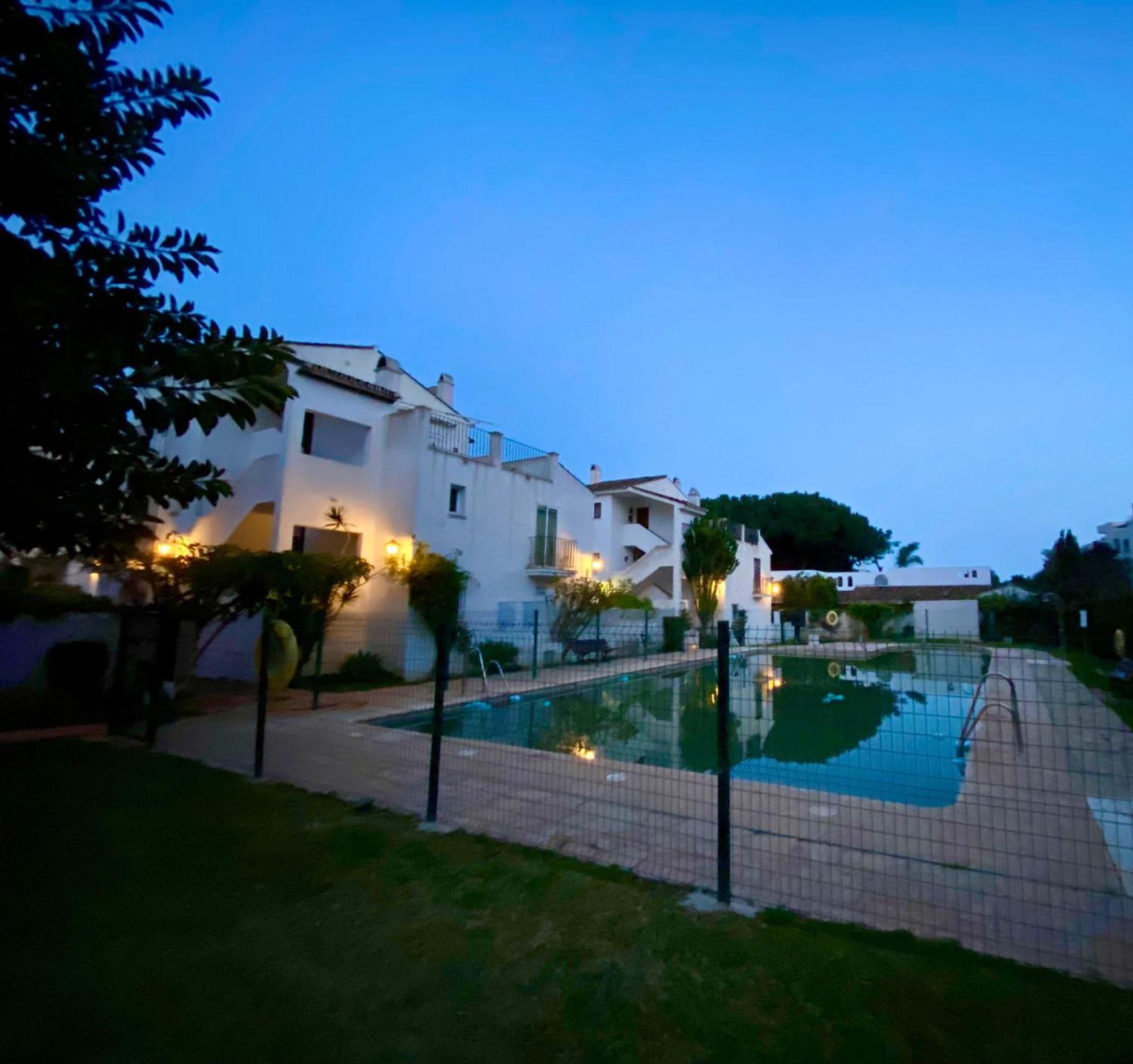 Benamara Gardens Apartment Estepona Exterior foto